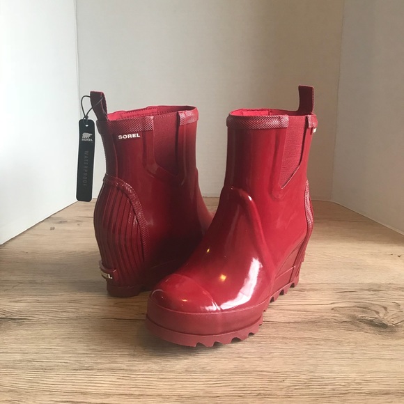 NWT 🔥 Sorel Joan Wedge Platform Gloss Rain Boots - Picture 5 of 8